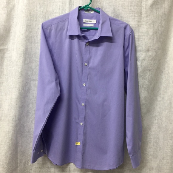 Calvin Klein Stylish Button Down - Picture 4 of 6